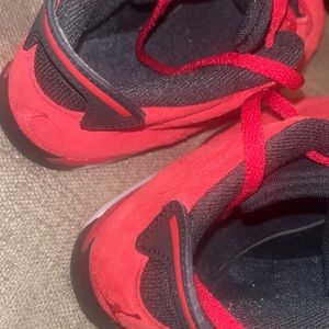 Toddler boy Jordan’s retro toro bravo red